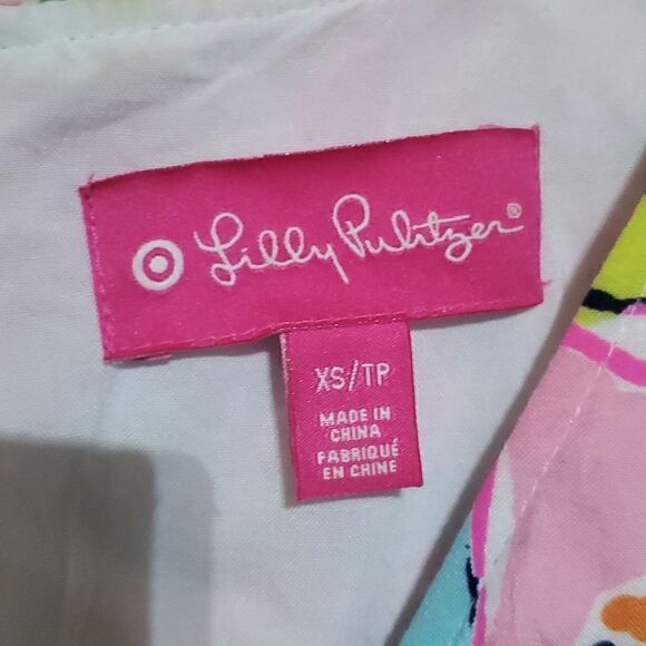 LILLY PULITZER Nosey Posy V-Neck Top - Size XS‎ - Picture 6 of 7